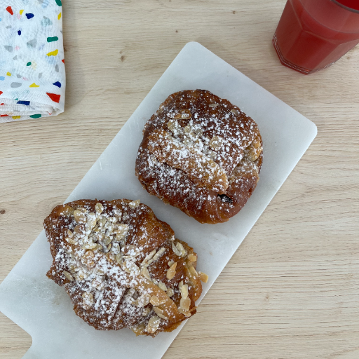 Croissant/Pains au chocolat aux Amandes par 2- Bio