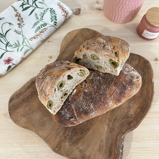 Pain aux Olives Vertes